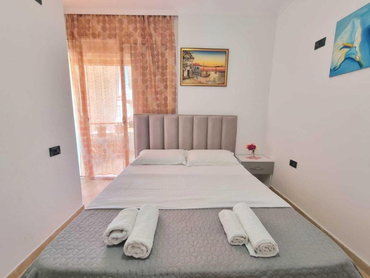 Friendly Apartment Golem Golem  Bagian luar foto