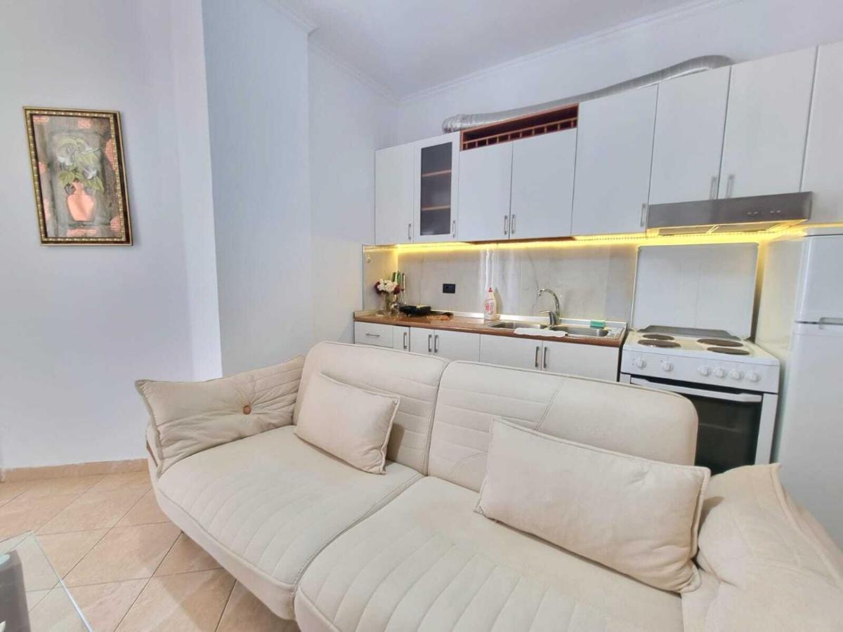 Friendly Apartment Golem Golem  Bagian luar foto
