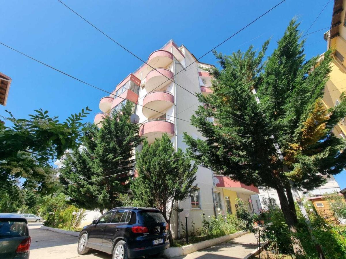 Friendly Apartment Golem Golem  Bagian luar foto